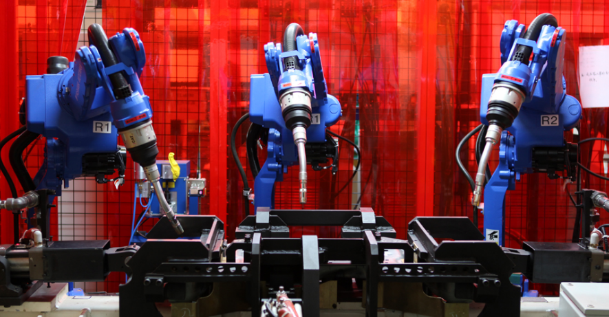 安川三弧焊机器人工作站